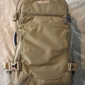 Briggs & Riley Explore 22 Upright